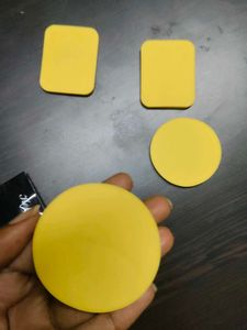 Pack of four makeup sponges