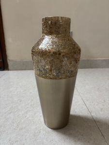 🆕Elegant Mosaic Flower Vase (Oriflame)