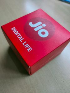 JioFi 6 JMR1040 Wireless WiFi Data Card - Jio