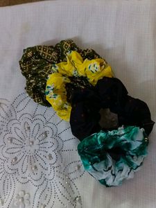 Scrunchies❤