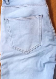 Stylish Jeans Narrow Bottom 30 Waist