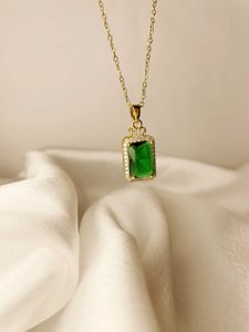 Emerald Glow Necklace