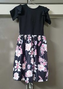 Cute Black &amp; Floral Dress