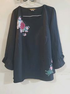 Trendy Tops,mix Sizes.Each Rs.100