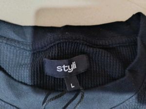 Styli Men's Black T-Shirt, L Size