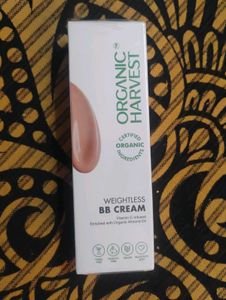 Organic Harvest Weightless BB Cream