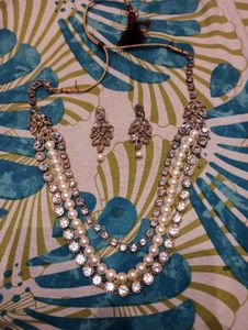 Elegant Pearl & Crystal Necklace Set