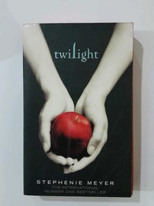 Twilight by Stephen Meyer