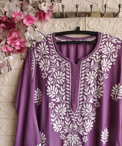 Levender Embroidered Straight Kurti 💜