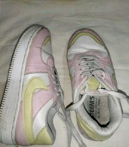 Women's Sneakers