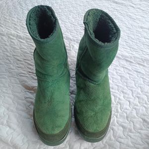 Ugg fur top forest green suede boots