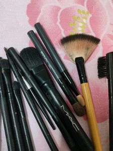 Makeup Brush Set