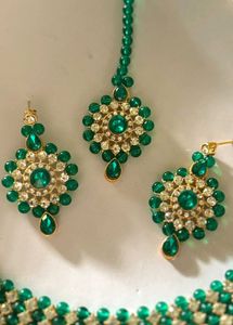 Green Jewellery Set