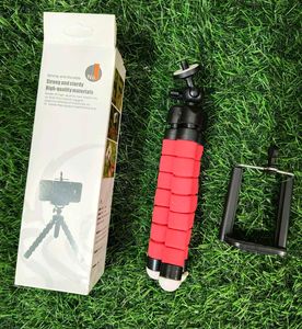 Small Tripod For Blogging