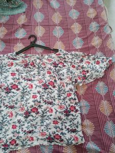 Floral Print Flutter Sleeve Top