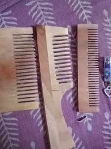 3 Wooden Comb