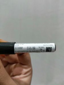 Loreal Infallible Grip Matte Eyeliner Shade-Blue.