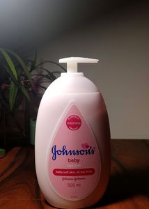 JOHNSON AND JOHNSON'S BABY LOTION