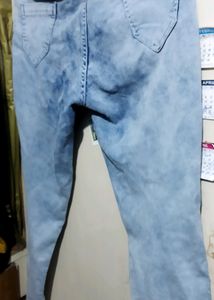 light blue denim jegging