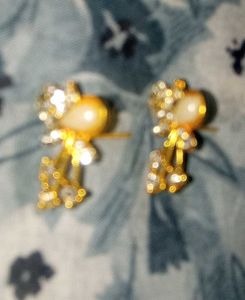Pearl & Crystal Stud Earrings