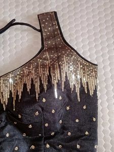 Sequin Embellished Blouse its new padded