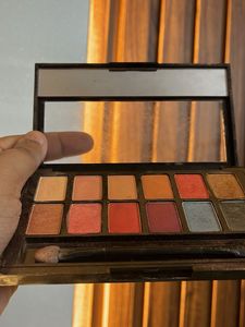 Lakme Absolute Eyeshadow Palette