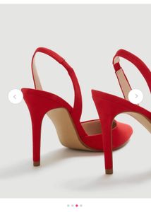 Mango Women Red Solid Pumps