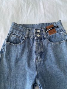 Wide Leg High Waisted Jeans
