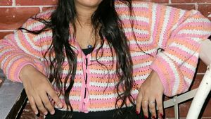 Cute Pinteresty Crop Sweater