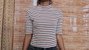 A Very New Fitted Top For Girls