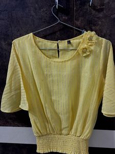 Yellow Floral Top - Size XL