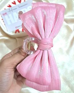 Korean Bow Clutcher