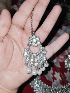 Jewellery Set With Maang Tika