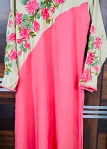 Floral Embroidered Kurta