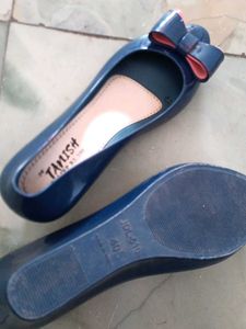 Cute Blue Bow Wedges