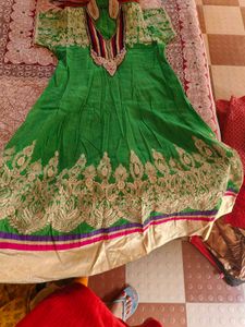 Green Embroidered Kurta