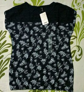 Max Women Wear T-shirt