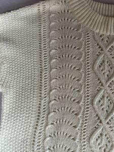 White Pullover