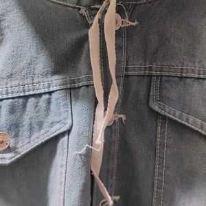 Men&#39;s Blue Hooded Denim Jacket (Size - XL)