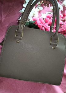 Handbag ...