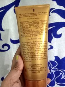 MILK AND HONEY SUGAR SCRUB