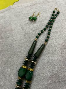 Necklace With Earrings Green