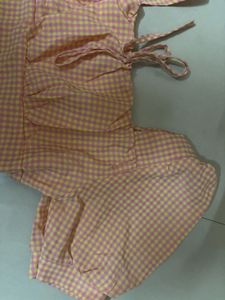 Gingham Puff Sleeve Crop Top