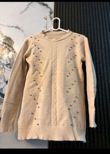 Beige colour woollen turtle for women