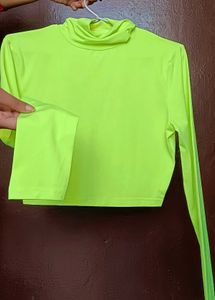 Parrot 🦜 💚 Green Shein Top With Full Sleeve Neck