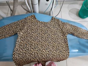 New Top Never Used