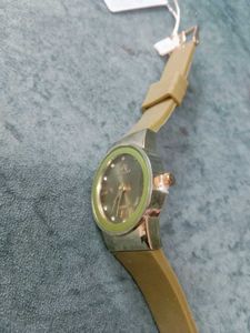 Stylish Beige Wristwatch