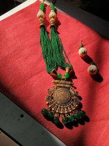 Green Beaded Necklace