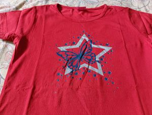 Red Star Graphic T-Shirt For Women