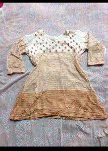 Sale🎉 4 Vintage Style Tunics/ Kurtis (Women's)